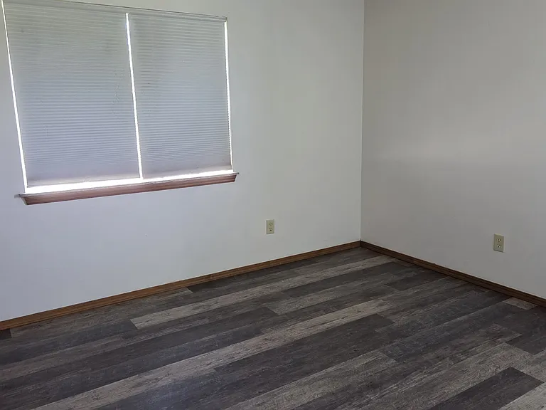 3rd Bed from Entry