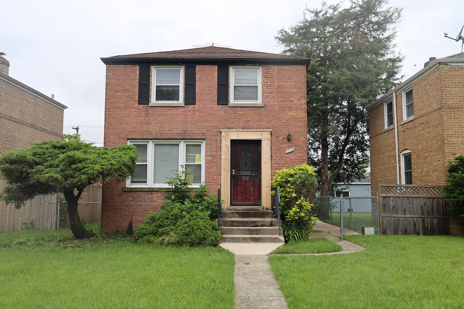 1014 Marshall Ave photo 1