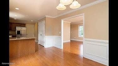 5th image of 108 Dale Dr