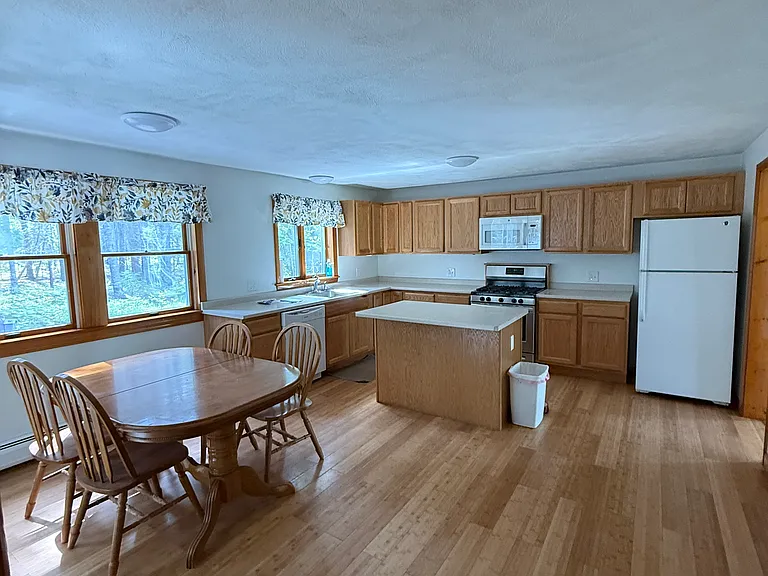 Blodgett Ln — Photo 8