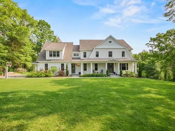 12 Fox Run Rd, Dover, MA 02030