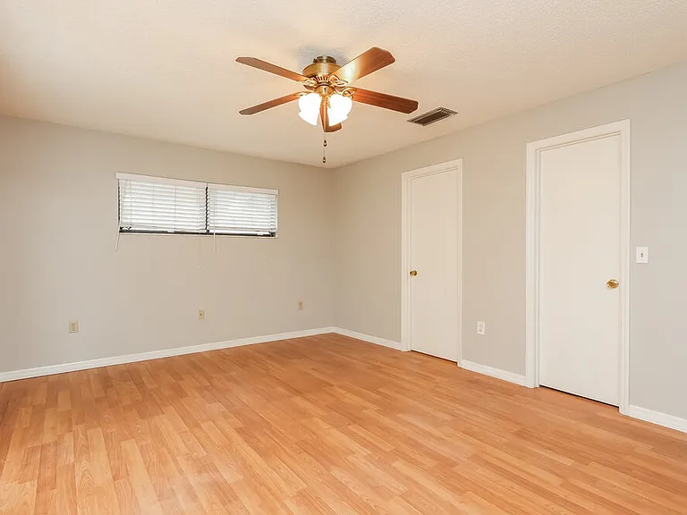 4913 Ithaca Ln — Photo 8