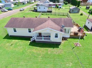698 Laurel St, Middleport, OH 45760