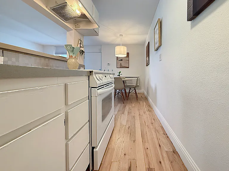 1301 S Howard Ave #B8 — Photo 6