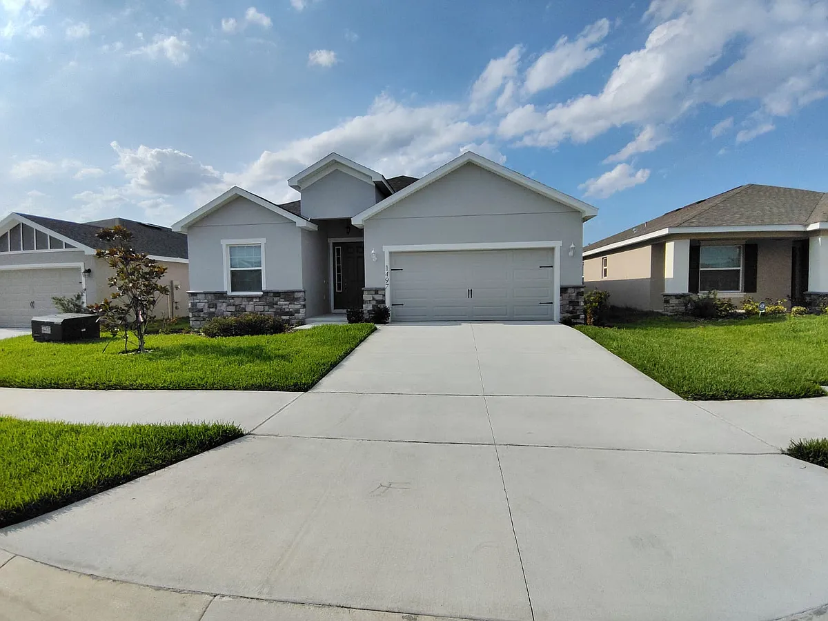 Building Photo - 1497 Fleur Dr