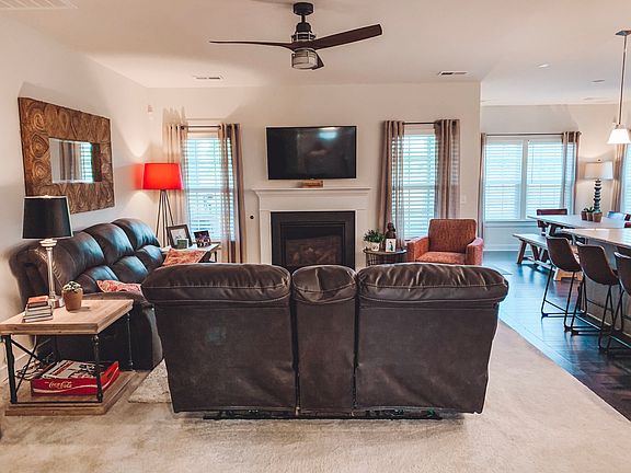 5th image of 3834 Faithway Dr