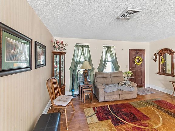 3rd image of 6244 Kentfield Ave