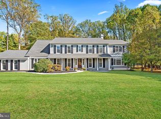 11805 Beekman Pl, Potomac, MD 20854