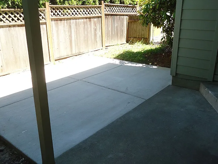 Glenview West Apartments — Photo 53