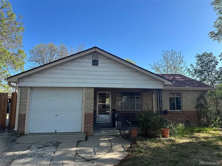 7363 W 19th Ave — Photo 1