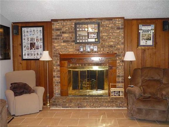 4th image of 2724 Elm Lawn Dr