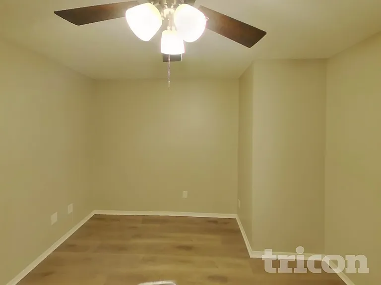 300 Ripplewood Dr — Photo 10