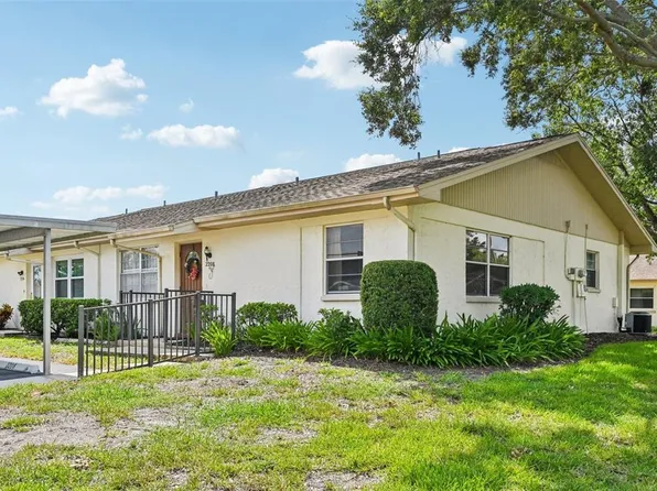 2208 Grenadier Dr, Sun City Center, FL 33573