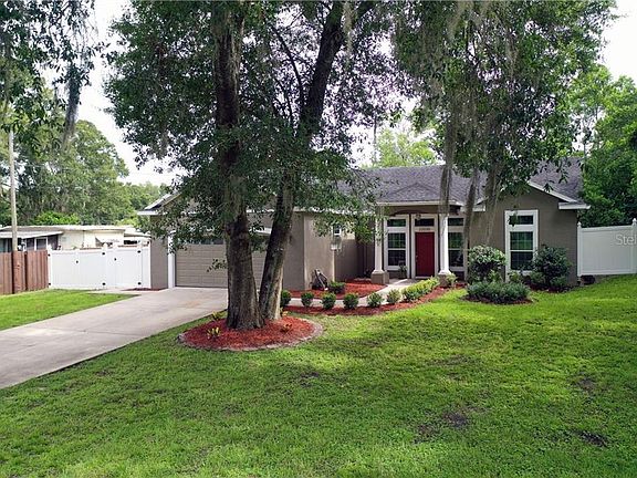 4th image of 22035 Carson Dr