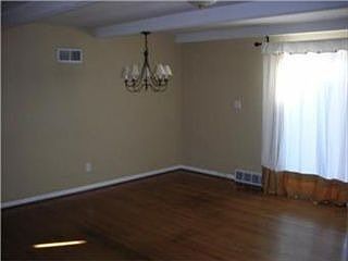3rd image of 3927 W 72nd Ter
