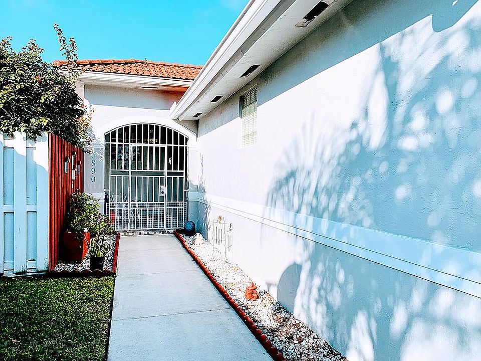 2nd image of 6890 SW 161st Pl