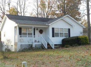 2 Penny Cir, Thomasville, NC 27360