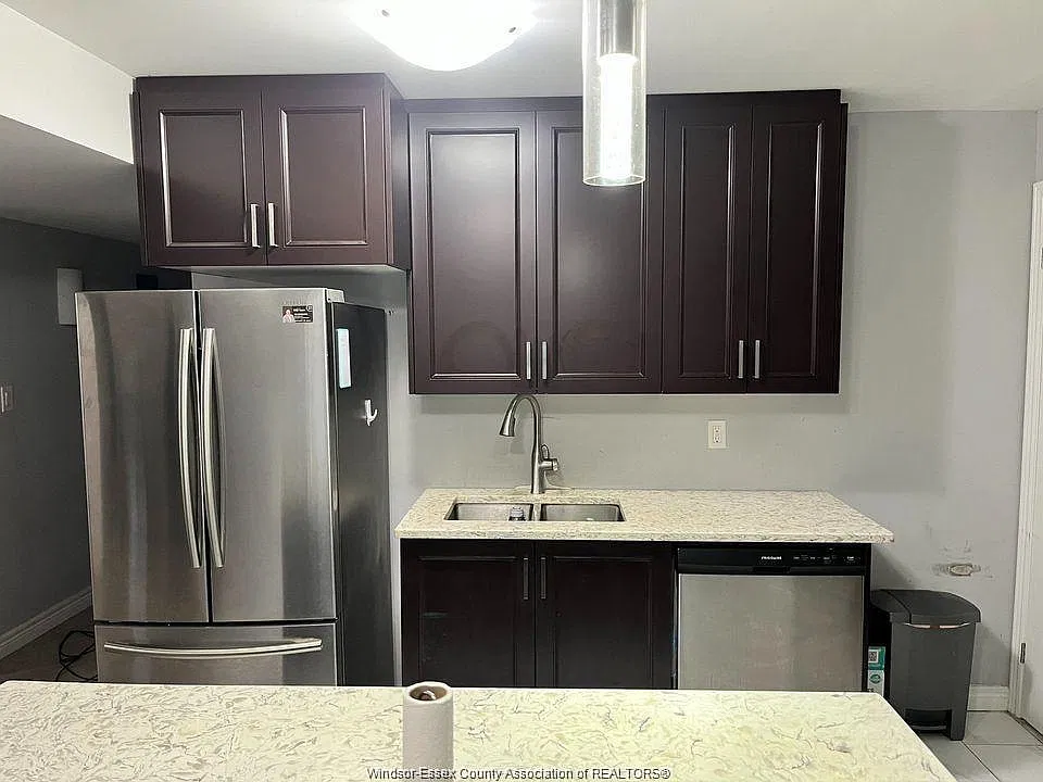 2 bed, $1,600 — Photo 4