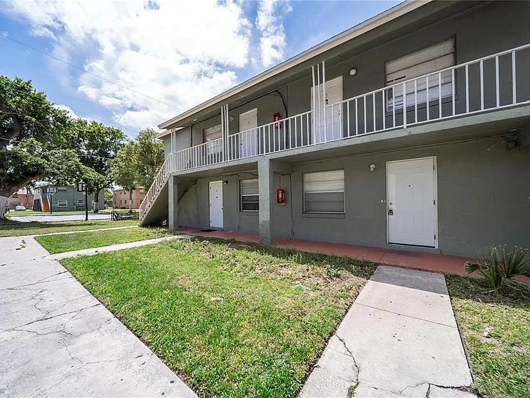 702 Michigan Ct #1 — Photo 1