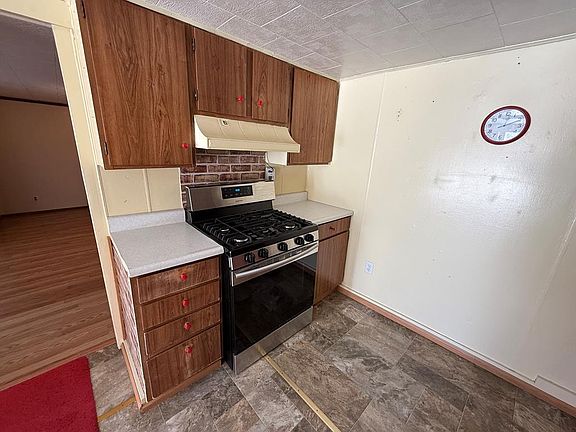 5th image of 238 Causeway Dr