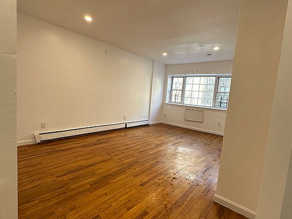 2nd image of 1006 Boynton Ave #3