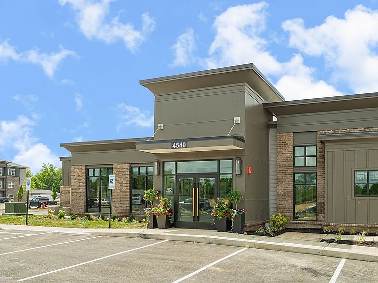 Leasing Office Exterior