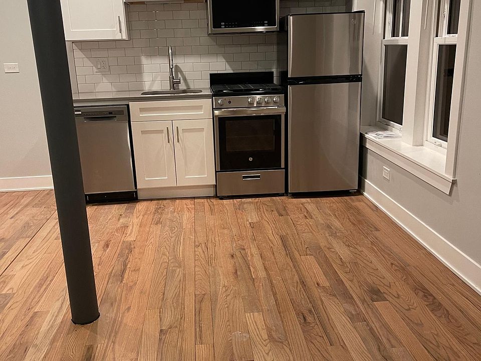 1st image of 2100 N Sedgwick St #2ybeamh81