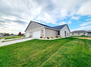 10950 Upland Terrace Dr, Lebanon, IL 62254