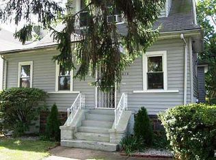 676 S 7th Ave, Mount Vernon, NY 10550