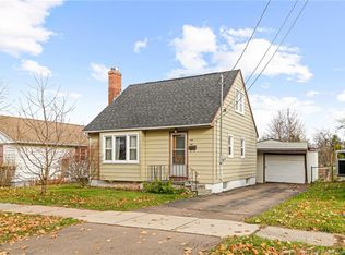 109 Jones St, Moncton, NB E1C 6J8