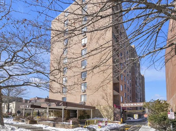 14477 Roosevelt Avenue #5C, Flushing, NY 11354