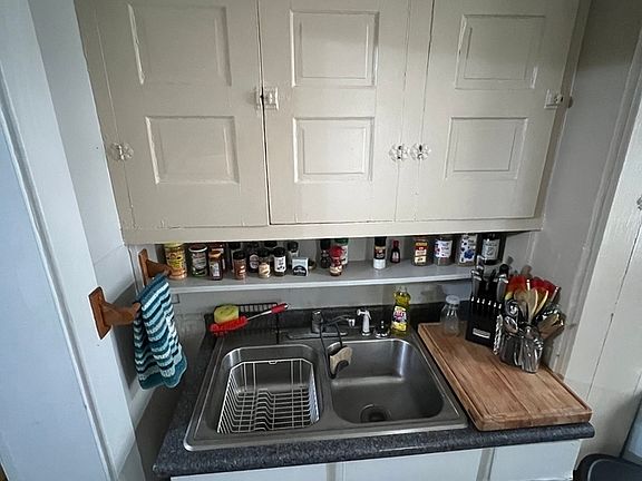 2nd image of 80 E Norwich Ave #80