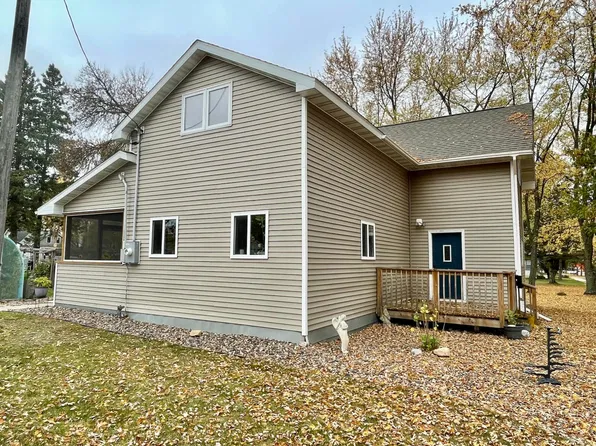 494 S Avon Ave, Phillips, WI 54555
