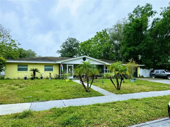 1205 Bonaire Dr, Leesburg, FL 34748