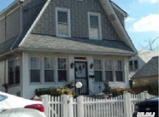 18716 Sullivan Rd, Saint Albans, NY 11412