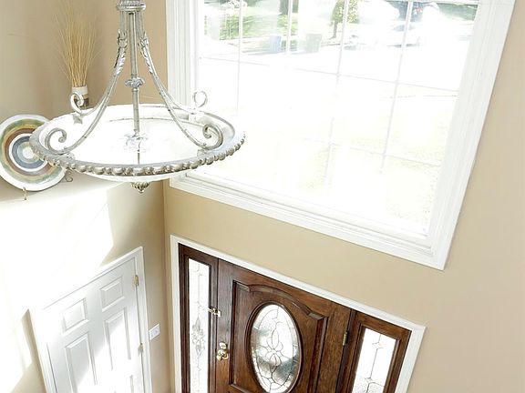 3rd image of 2200 Blackmoor Park Ln