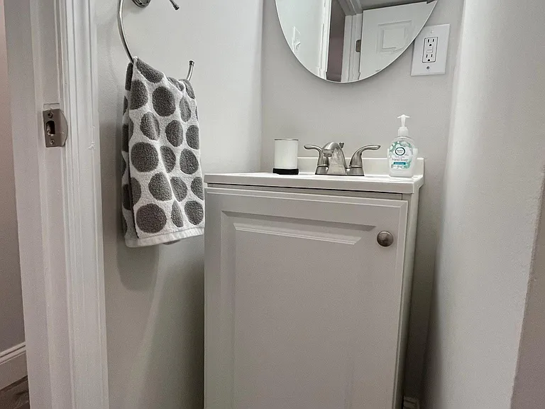 112 N Harvard Ave #1 — Photo 14