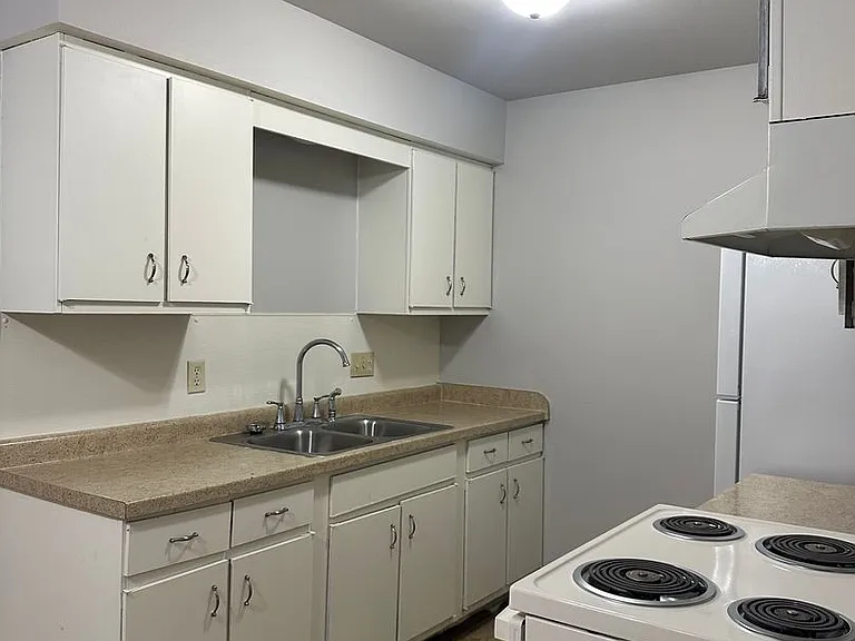 Sunnyview Apartments — Photo 4