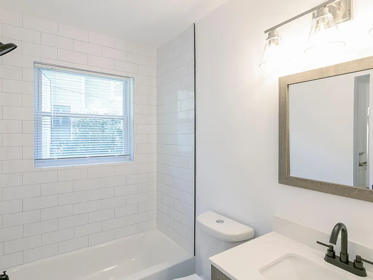 545 Oakview Rd #1 — Photo 7