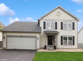 910 Angelica Cir, Joliet, IL 60431