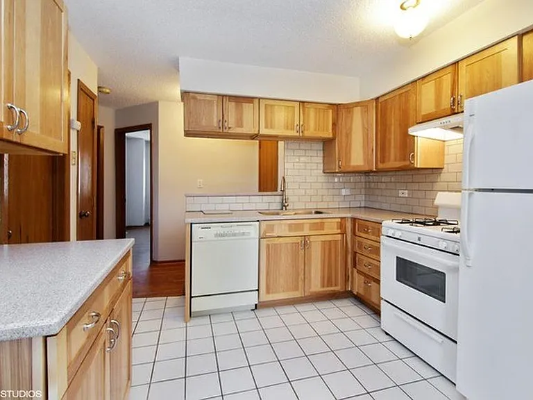 16 Echo Ct #11 — Photo 10
