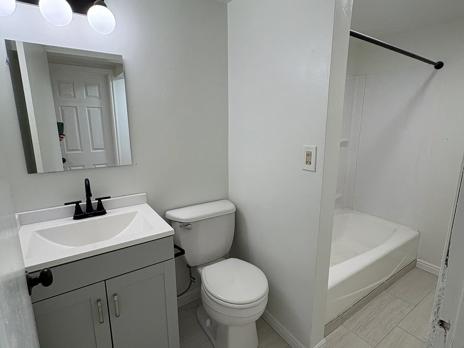 1 bed, $1,250 — Photo 4