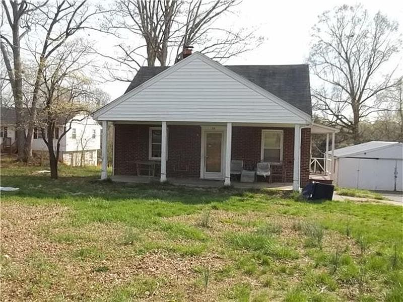 1st image of 108 Mary Ann Dr