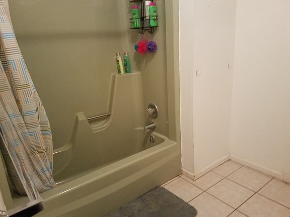 4th image of 415 Forest Hill Dr