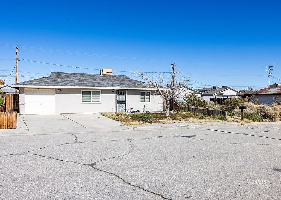 1st image of 1212 W Willow Ave