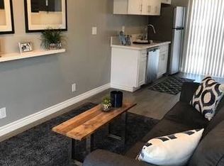 13210 Victory Blvd APT 17, Van Nuys, CA 91401