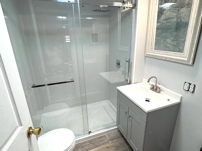 517 Carothers Ave — Photo 1