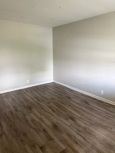 1 bed, 1.0 bath, 800 sqft, $1,295 — Photo 3
