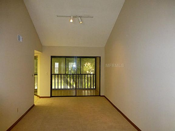 5th image of 3536 Countrybrook Ln APT 24