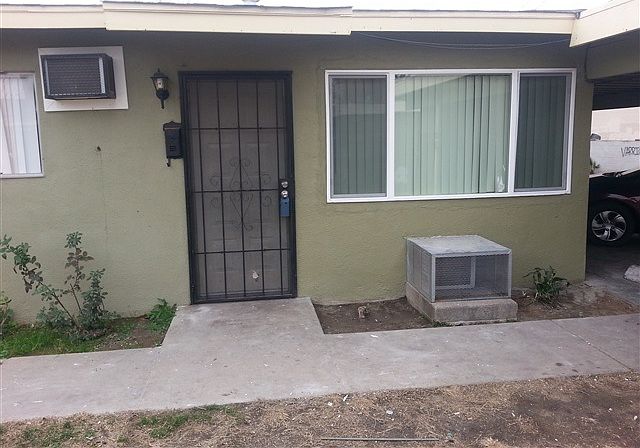 2nd image of 1269 N Garden Ave #A-c